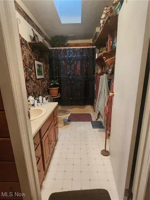 435 Emerick Ln, Walker, WV 26180 photo 5