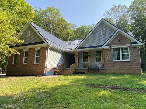2284 Slater Rd, Salem, OH 44460