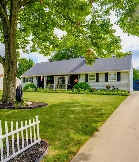 753 Highland Ave, Wadsworth, OH 44281