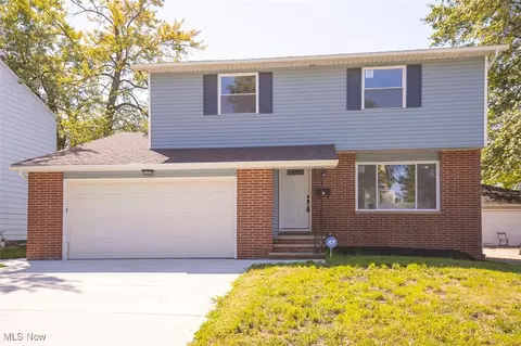 14960 Janice Dr, Maple Heights, OH 44137