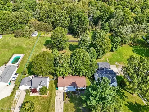 873 E Sprague Rd, Seven Hills, OH 44131 photo 5
