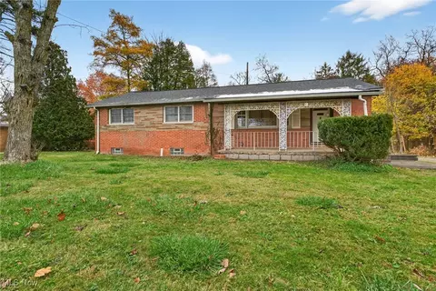 7087 Mackenzie Rd, Olmsted Twp, OH 44138