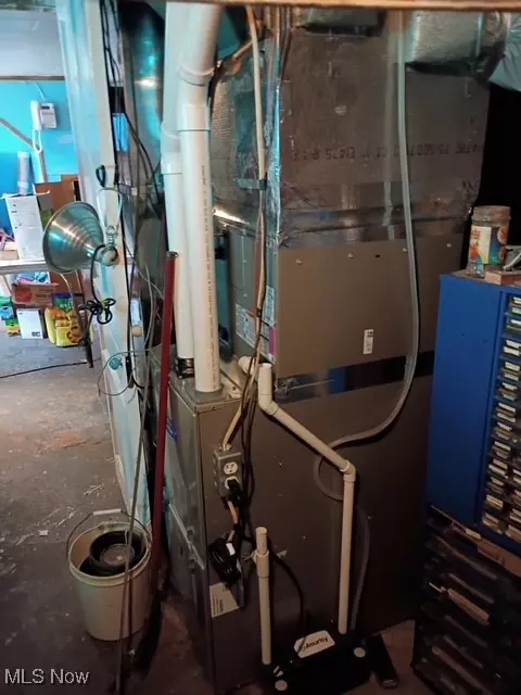  540 Mulvane St, Newcomerstown, OH 43832 photo 5