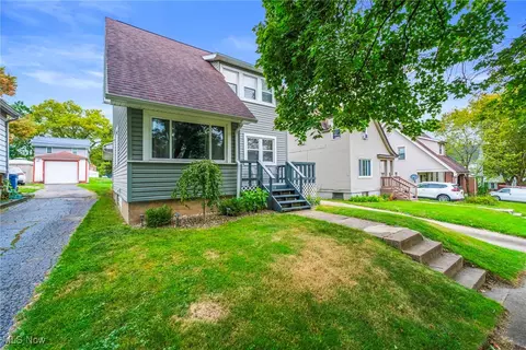 318 Hayes Ave, Mcdonald, OH 44437
