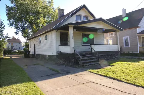 12508 Farringdon Ave, Cleveland, OH 44105