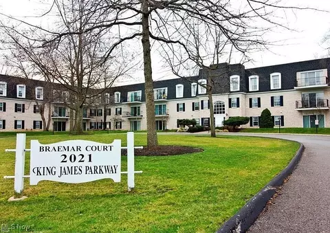 2021 King James Pkwy #222, Westlake, OH 44145