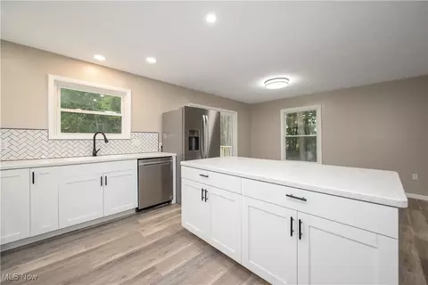 Kitchen - 2882 State Route 44, Rootstown, OH 44272 photo 2 of 2