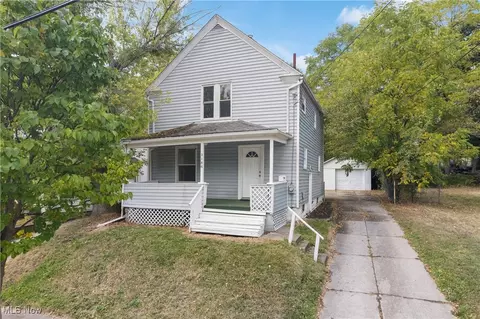 2186 5th St SW, Akron, OH 44314