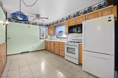 42925 Galaxy Dr, Elyria, OH 44035 photo 10