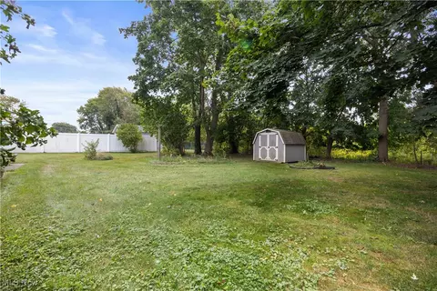 42925 Galaxy Dr, Elyria, OH 44035 photo 31