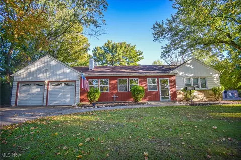 30247 Lorain Rd, North Olmsted, OH 44070