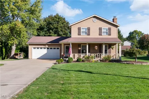 1495 Koons Rd, North Canton, OH 44720