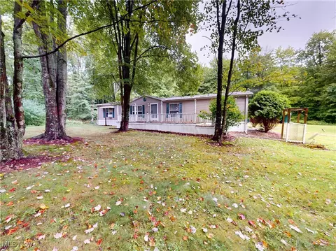 6855 Woodard Rd, Andover, OH 44003