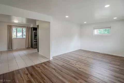 503 Manor Ave NW, Canton, OH 44708 photo 5