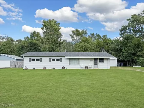 1727 Brintnall Dr, Brunswick, OH 44212