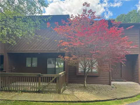 4478 Devonshire Dr, Boardman, OH 44512