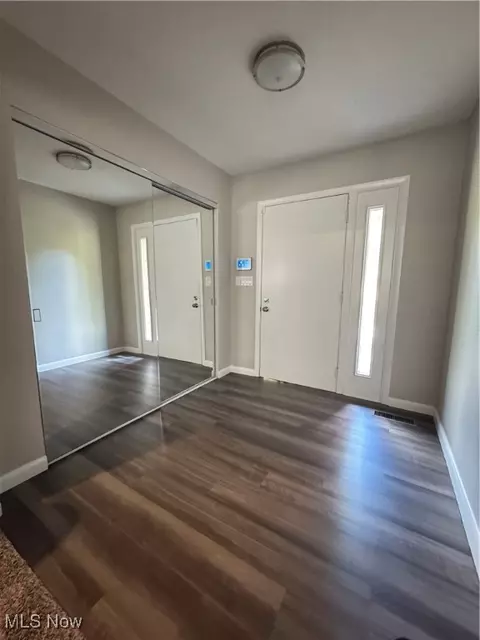 Entry Way - 4478 Devonshire Dr, Boardman, OH 44512 photo 1 of 1