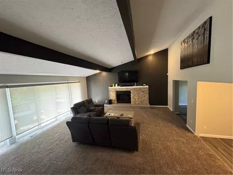 Living - 4478 Devonshire Dr, Boardman, OH 44512 photo 2 of 2