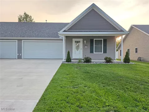 1840 Alexander Ave #1301, Geneva, OH 44041