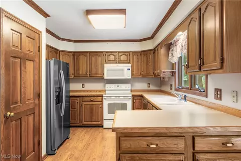 Kitchen - 6457 Beckleigh Cir NW, Canton, OH 44708 photo 3 of 3