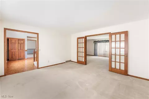 Living - 6457 Beckleigh Cir NW, Canton, OH 44708 photo 1 of 7