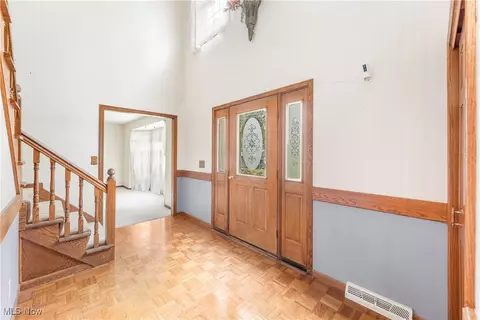 Entry Way - 6457 Beckleigh Cir NW, Canton, OH 44708 photo 1 of 3