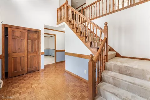 Entry Way - 6457 Beckleigh Cir NW, Canton, OH 44708 photo 2 of 3