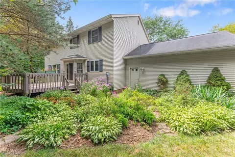 Exterior - 6457 Beckleigh Cir NW, Canton, OH 44708 photo 5 of 9