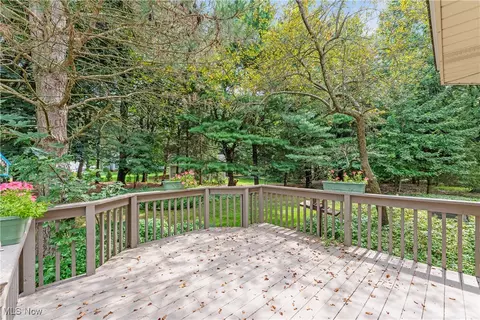 Exterior - 6457 Beckleigh Cir NW, Canton, OH 44708 photo 7 of 9