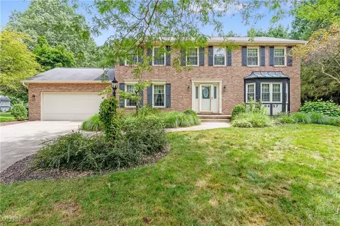 Exterior - 6457 Beckleigh Cir NW, Canton, OH 44708 photo 8 of 9