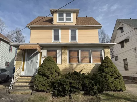 799 London Rd, Cleveland, OH 44110