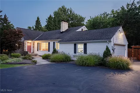 29880 Bolingbrook Rd, Pepper Pike, OH 44124