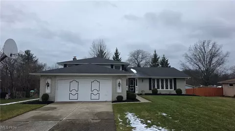3225 Helen Dr, North Royalton, OH 44133