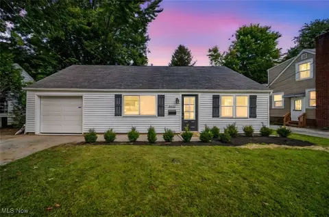 8341 Nowlen St, Mentor, OH 44060