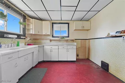 1026 E 16th St, Ashtabula, OH 44004 photo 6