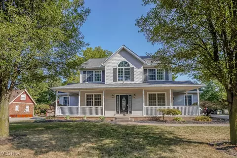 717 Easton St NE, Canton, OH 44721