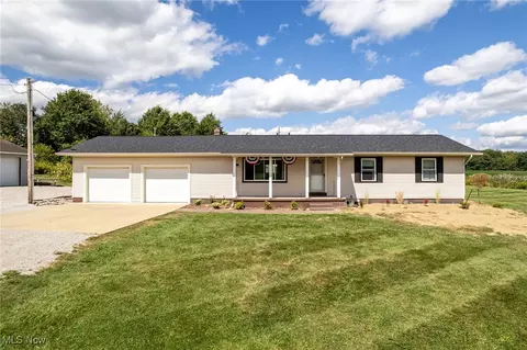 10933 Simcox Rd, Homerville, OH 44235
