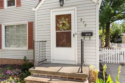 273 E 208th St, Euclid, OH 44123 photo 10