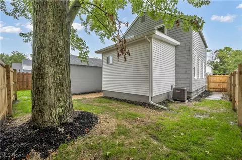 616 W 39th St, Ashtabula, OH 44004 photo 30