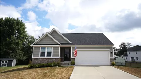780 Thewes Cir, Louisville, OH 44641