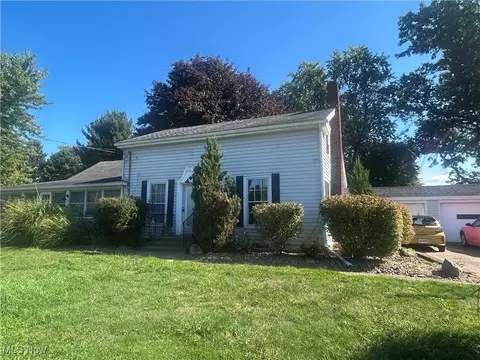 1145 Lake Rd, Conneaut, OH 44030