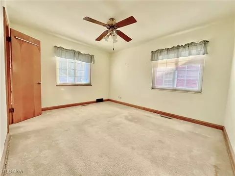 Bedroom - 532 25th St, Vienna, WV 26105 photo 3 of 4