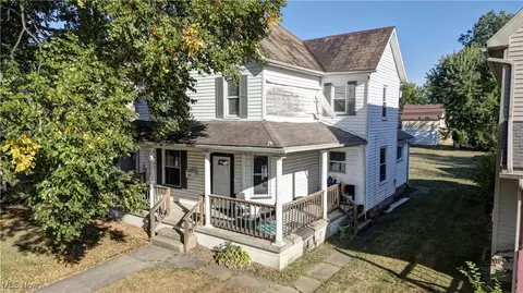 442 E 4th St, Dover, OH 44622