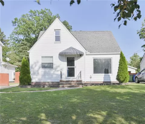 6767 Greenleaf Ave, Parma Heights, OH 44130