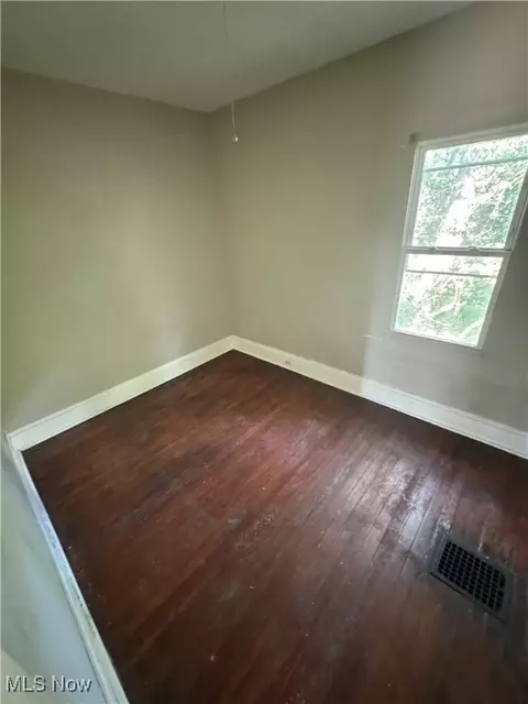 4127 E 100th St, Cleveland, OH 44105 photo 5