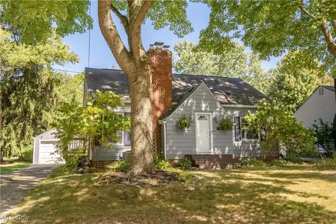 1515 Edgemoor Ave, Akron, OH 44313