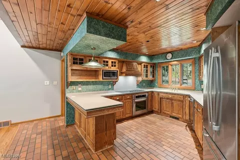 8304 Montello Rd, Independence, OH 44131 photo 8