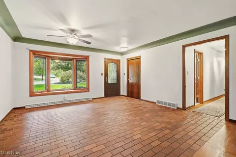 8304 Montello Rd, Independence, OH 44131 photo 5