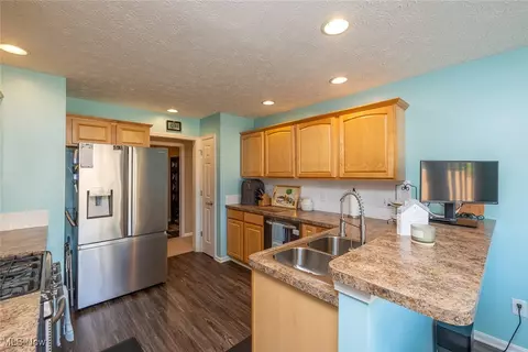 237 Kansas Ave, Elyria, OH 44035 photo 15
