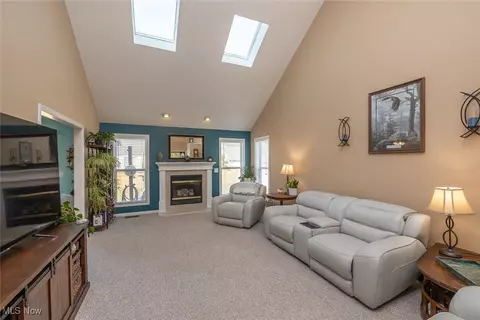 237 Kansas Ave, Elyria, OH 44035 photo 9